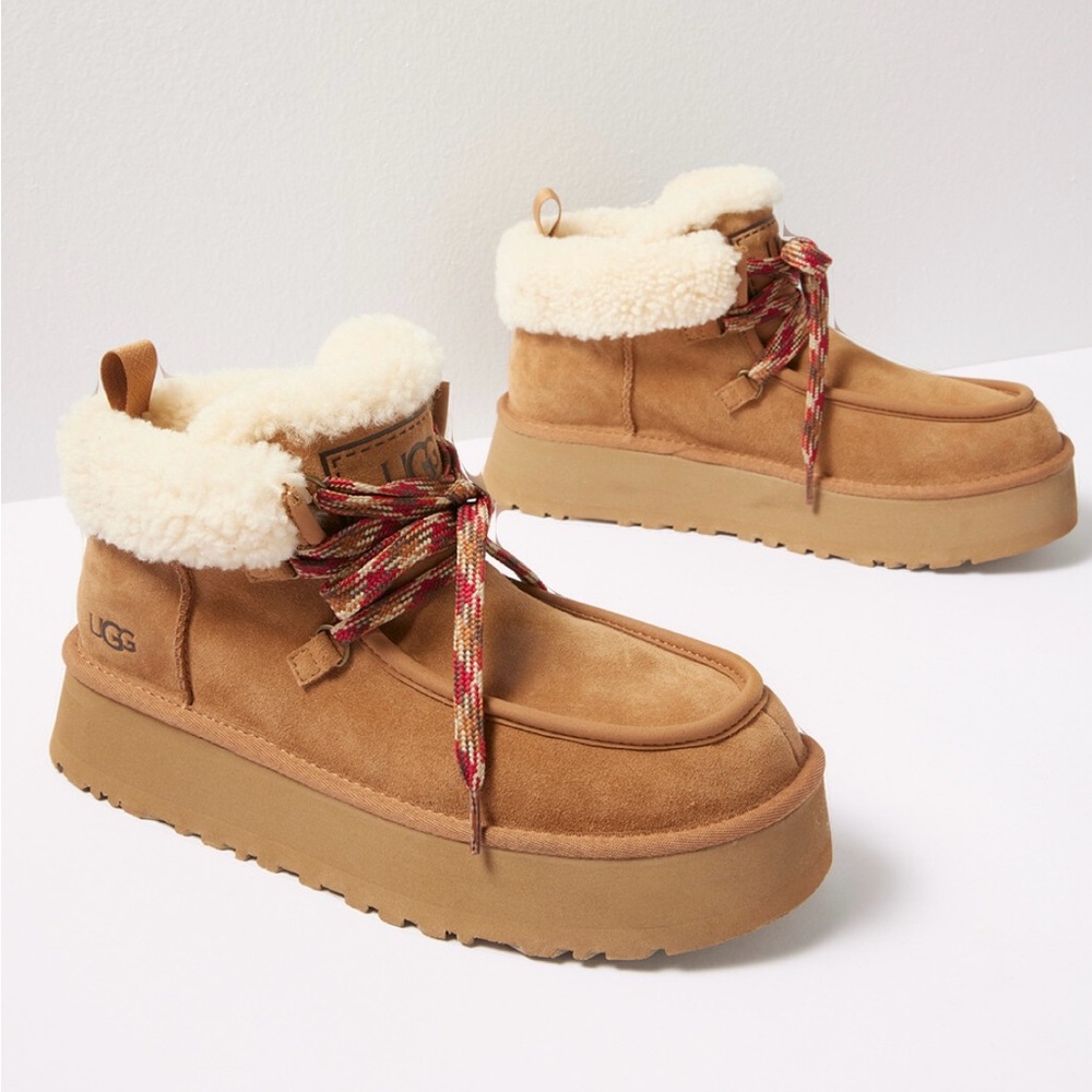 UGG Funkarra Cabin Cuff Suede Fur Collar Lace-up Booties